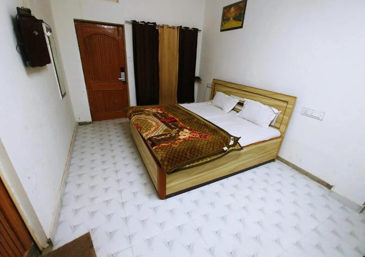 Hotel Roshan Váránasí Exteriér fotografie